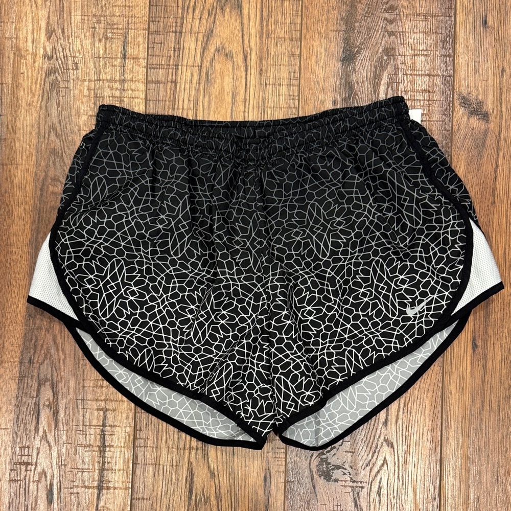 Women’s Nike Black and Gray Dri-FIT Shorts size Small S